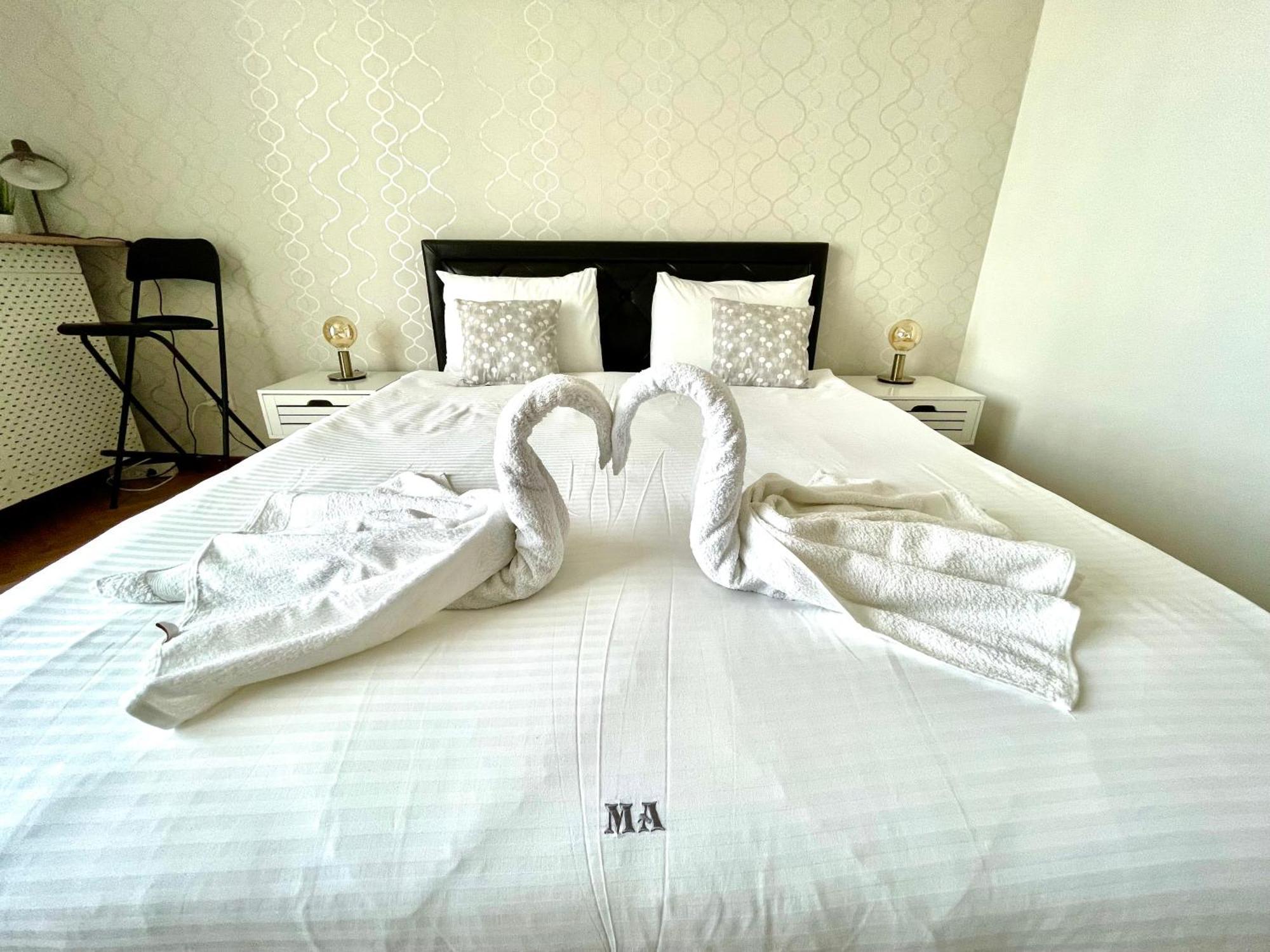 Metropole Apartments - Old City Bukarest Kültér fotó